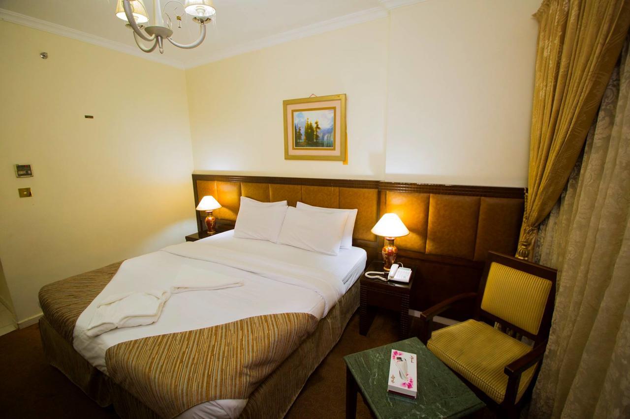 Anwar Al Zahraa Hotel Medina Esterno foto